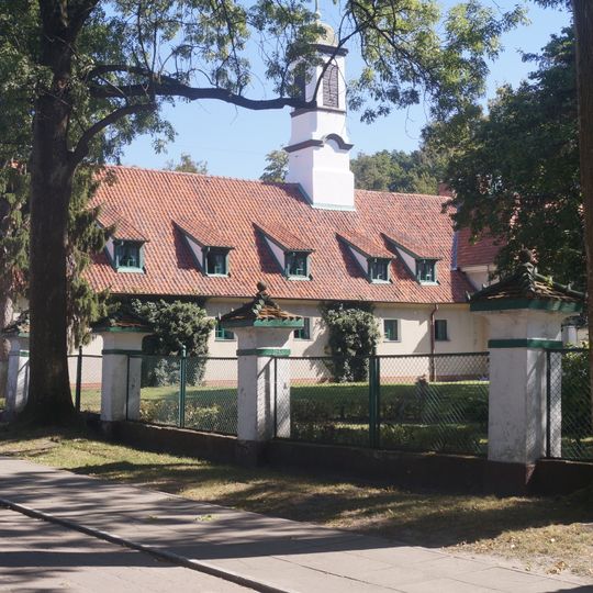 Former granary in Kadyny