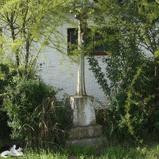 Kříž u domu Popovická 814