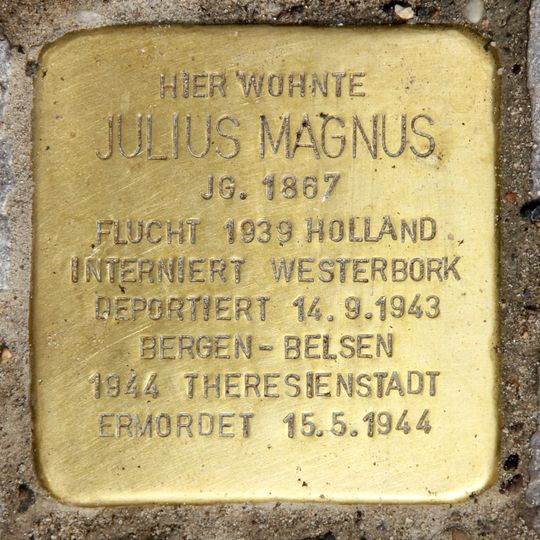 Stolperstein dedicated to Julius Magnus