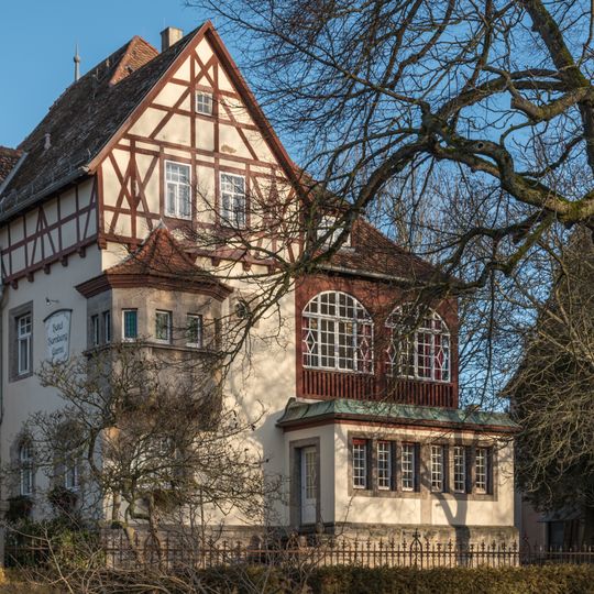 Wohnhaus, sogenannte Villa Jessl