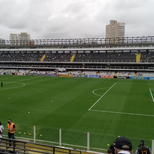 Estádio Urbano Caldeira