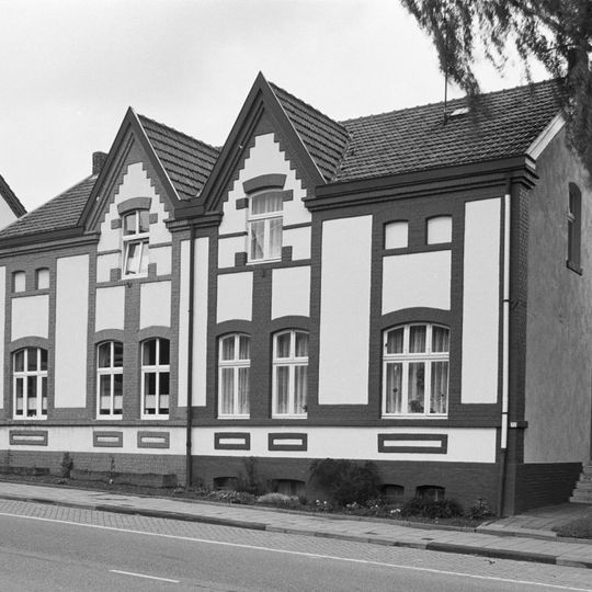 Laurastraat 72, Kerkrade