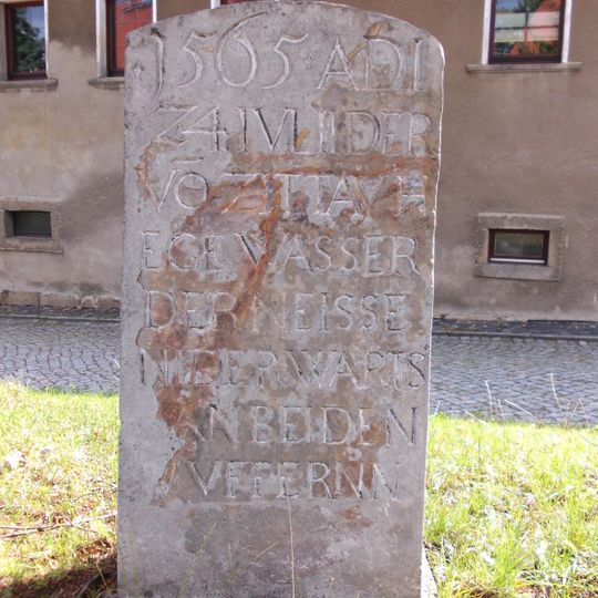 Fishing border stone