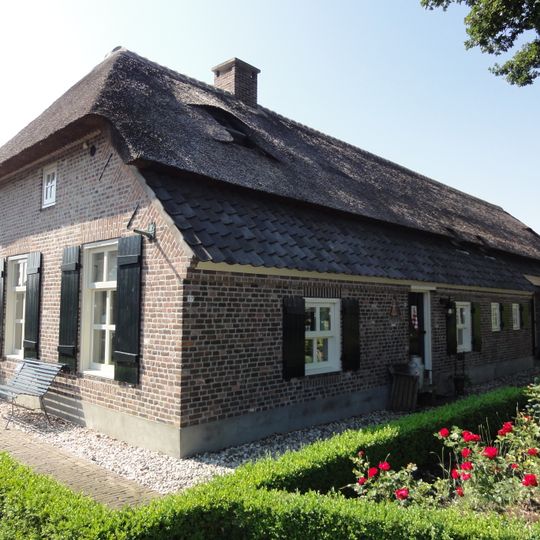 Vinkelsestraat 57, Heesch