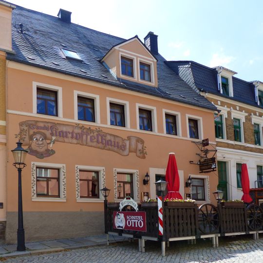 Wohnhaus in geschlossener Bebauung Zschopauer Straße 19