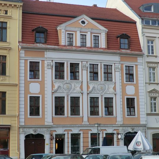 Stock exchange hall; Residential building in closed development, with restaurant Obermarkt 24