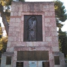 Prades war memorial