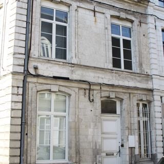 Maison, 9 rue Rohart-Courtin, Place Victor-Hugo