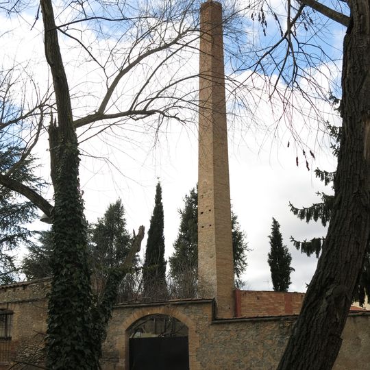 Xemeneia i turbines de Ca l'Estapé