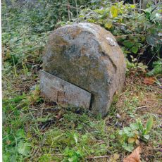Milestone, North of entrance to Tockington Park Farm