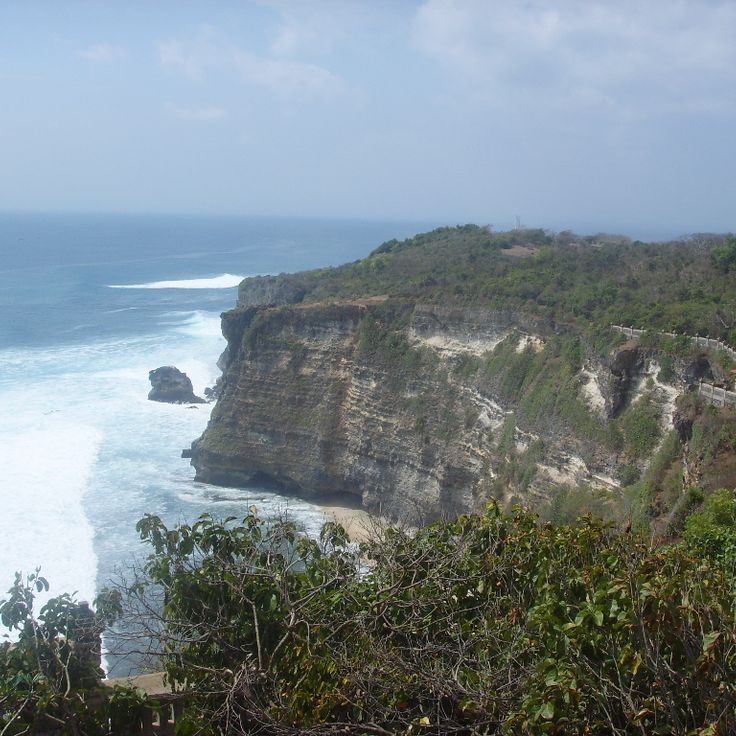 Suluban Beach Cave