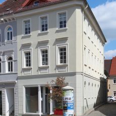 Wohnhaus in geschlossener Bebauung und Ecklage Schloßgäßchen 1