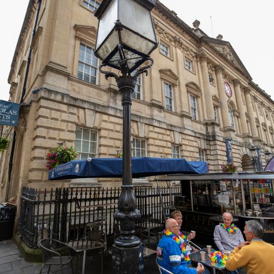 Gas Lamp Approximately 2 Metres From North East Corner Of The Exchange