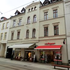 Wohn- und Geschäftshaus in geschlossener Bebauung Berliner Straße 57