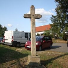 Kříž ve Lhoticích