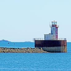 Bunker Island lighthouse