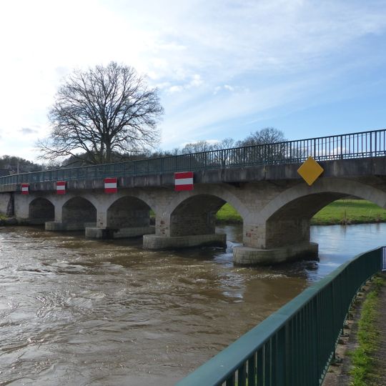 Pont routier de Saint-Gobrien
