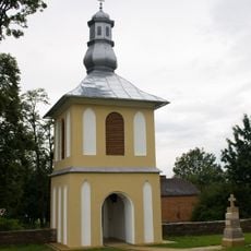 Dzwonnica-brama w Odrzechowej