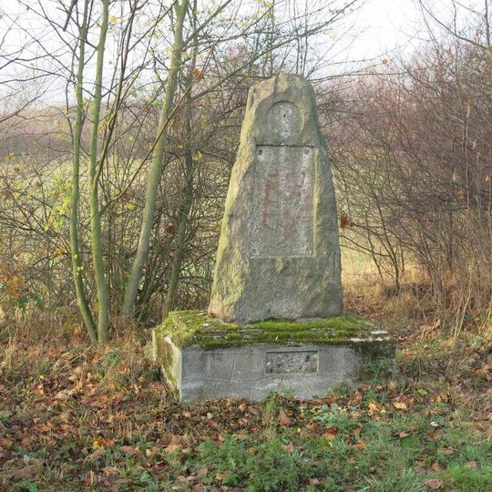 Pomník nejasného účelu v západní části Černýše