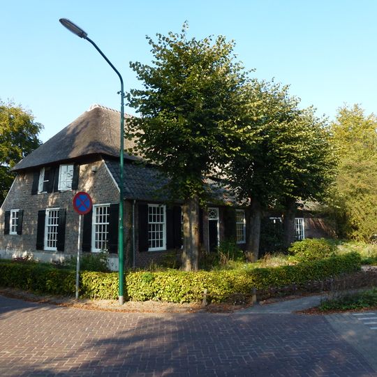 Strijperstraat 38, Leende