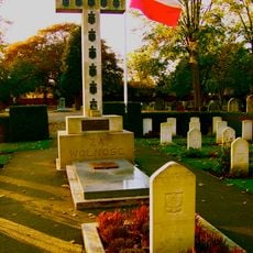 Gen W. Sikorski Memorial, Newark-on-Trent