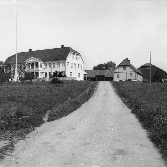 Ris hovedgård
