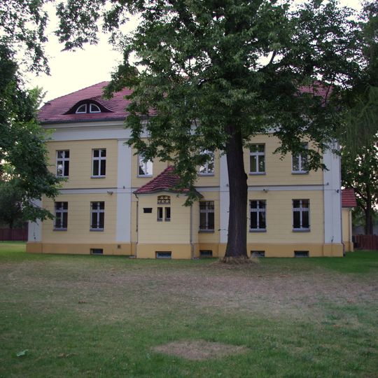 Budynek zarządu dawnego folwarku Siedlice