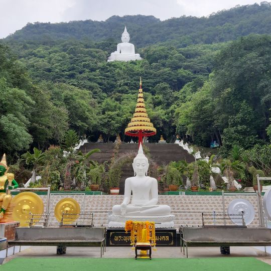 Wat Thep Phithak Punnaram