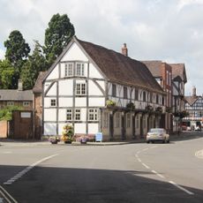 Abbey Lawn Cottages, 34-39 Church Street