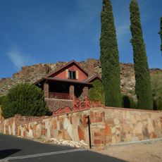 Max J. Anderson House