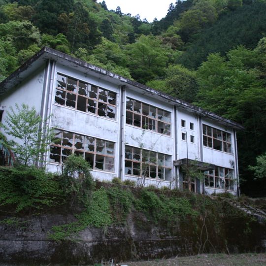 Kamikitayama Village Higashinokawa Elementary and Junior High School