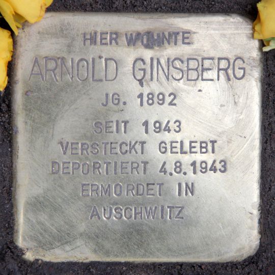 Stolperstein dedicated to Arnold Ginsberg