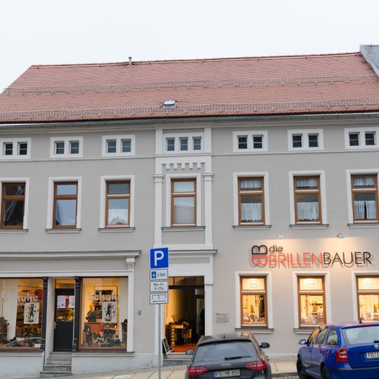 Wohnhaus in geschlossener Bebauung Lange Straße 4