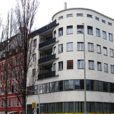 Teil eines Postgebäudes