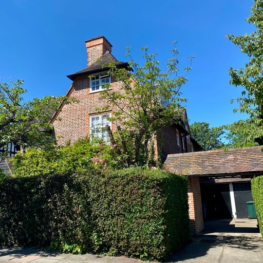 5 And 7, Wildwood Road