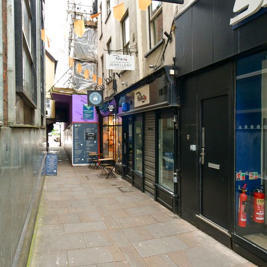 11-13, Martin's Lane