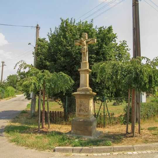 Křiž v Troubelicích na rozcestí