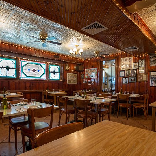 Angelo's Fairmount Tavern