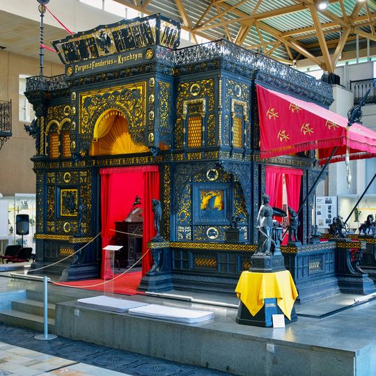 Kasli cast iron pavilion