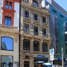 Wohn- und Geschäftshaus Petersstraße 46