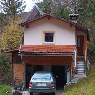 Ancillary building of border inn Weisshaus