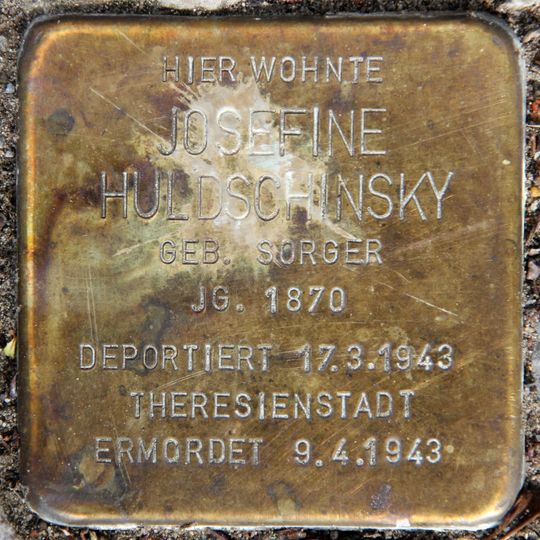 Stolperstein dedicated to Josefine Huldschinsky