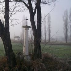 Kříž východně od Oplotu