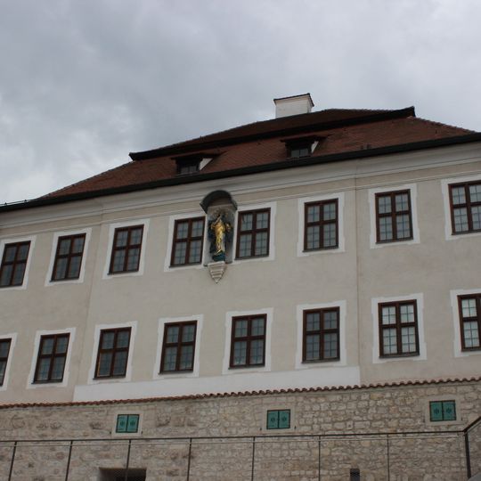 Ehemaliges Pflegschloss, später Krankenhaus