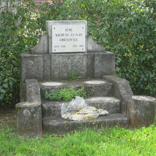 Pomník padlým na rozcestí před Sedlecem u Litoměřic