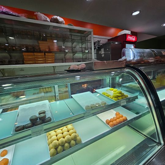 Ghasitaram Halwai مطعم جاستيرام هالواي