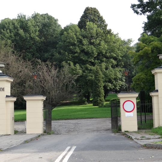 Główna brama wjazdowa