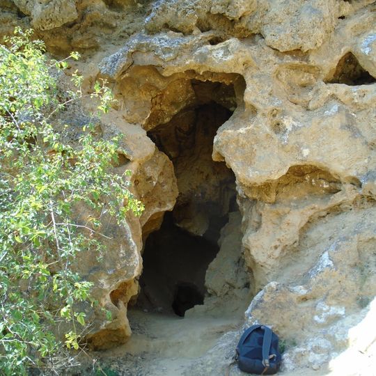 Róka-hegy Poros Cave