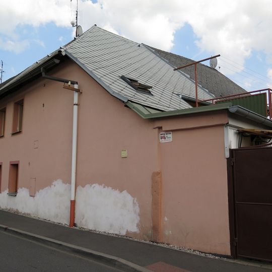 Hruškova čp. 66 a 346