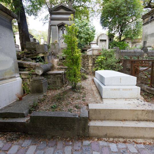 Grave of Billoue